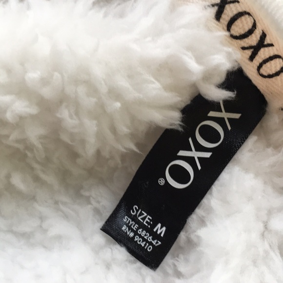 BUNDLE set GRL POWER pajamas XOXO snow leopard. - Picture 6 of 7